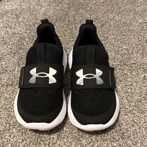 NEW! Under Armour Kids' Black Slip-On Athletic Shoes - size 4.5 (big kid)
